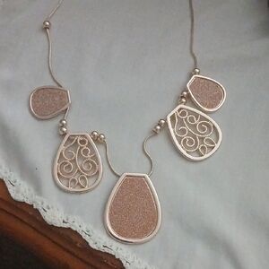 Gold Tone Teardrop Pendant Necklace